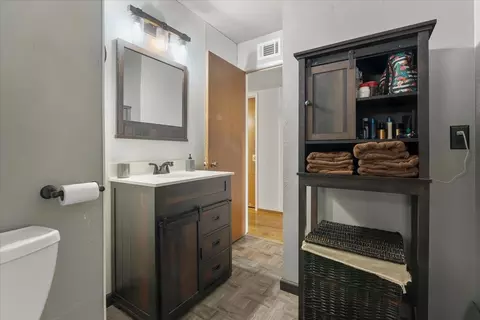 Bath - 386 Heath St, Milpitas, CA 95035 photo 2 of 3