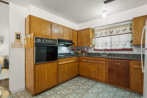 Kitchen - 386 Heath St, Milpitas, CA 95035 photo 1 of 2
