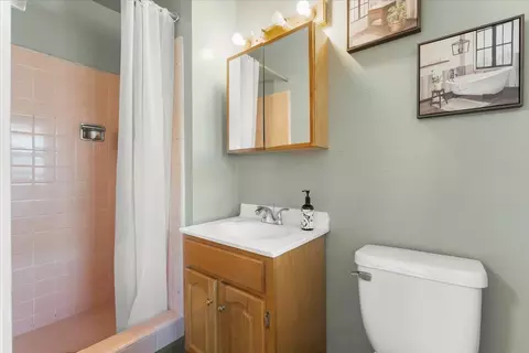 Bath - 386 Heath St, Milpitas, CA 95035 photo 1 of 3