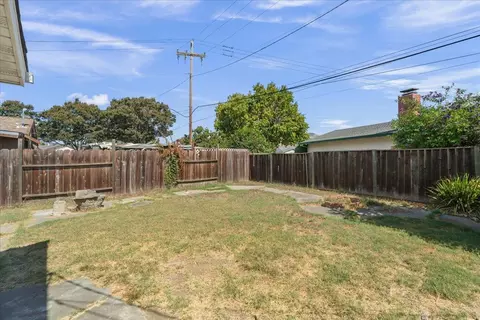 Exterior - 386 Heath St, Milpitas, CA 95035 photo 4 of 5