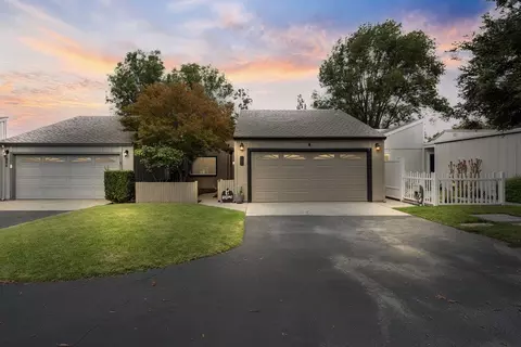 296 Ridgemark Dr, Hollister, CA 95023