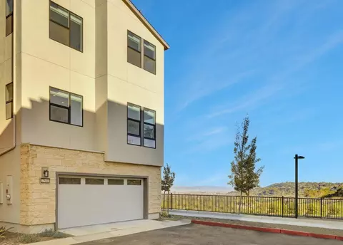 2500 Sage St, San Mateo, CA 94403