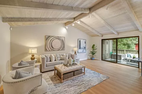 14355 Saratoga Ave B, Saratoga, CA 95070