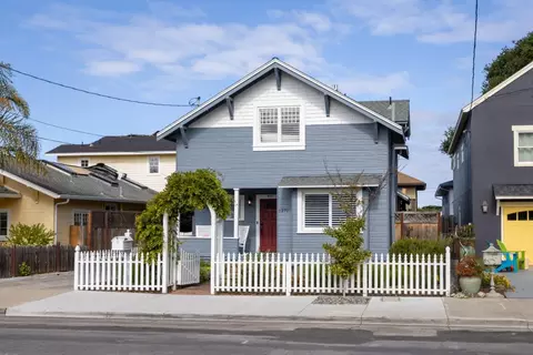 1271 Fourth St, Monterey, CA 93940