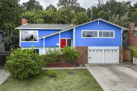 3622 Farm Hill Blvd, Redwood City, CA 94061
