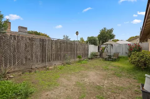 Exterior - 2012 W Rumble Rd, Modesto, CA 95350 photo 3 of 10