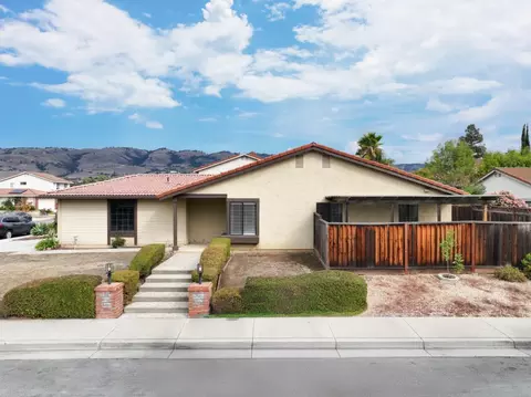 2886 Damico Dr, San Jose, CA 95148