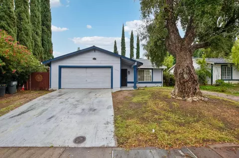 4832 Don Julio Blvd, Sacramento, CA 95842