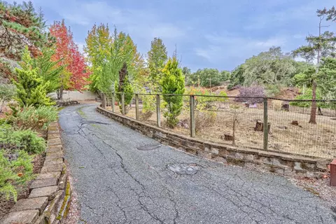 Exterior - 180 San Benancio Rd, Salinas, CA 93908 photo 4 of 7