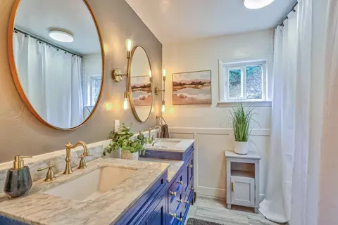 Bath - 180 San Benancio Rd, Salinas, CA 93908 photo 4 of 4