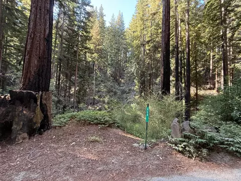 449 Band Rd, Boulder Creek, CA 95006