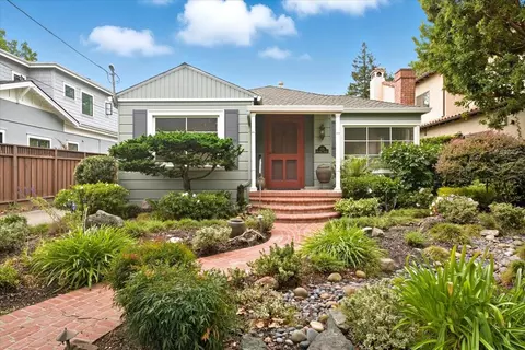 125 Warwick St, Redwood City, CA 94062