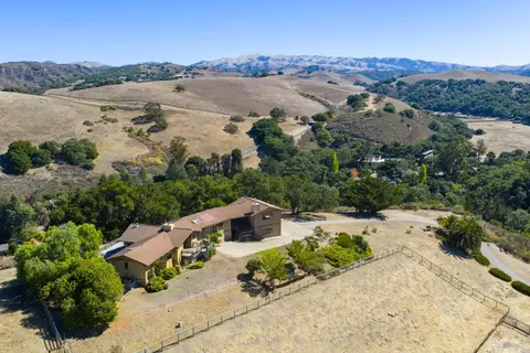 274 Corral De Tierra Rd, Corral De Tierra, CA 93908