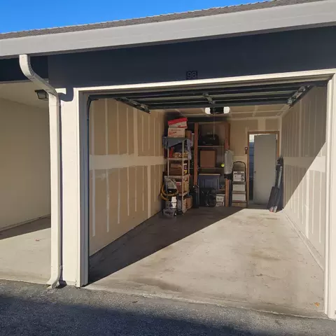 Exterior - 1056 Padre Dr 8, Salinas, CA 93901 photo 5 of 11