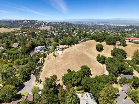 0 W California Way, Redwood City, CA 94062
