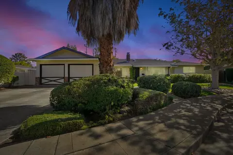1021-1023 Golf Ct, Mountain View, CA 94040