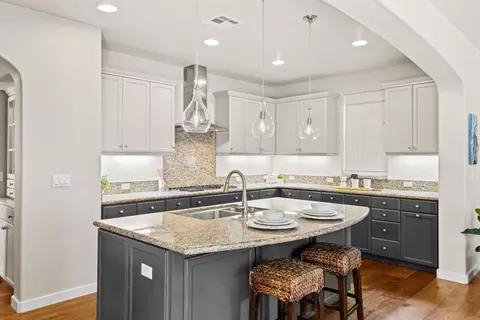 Kitchen - 2846 Roundstone Dr, Gilroy, CA 95020 photo 3 of 4