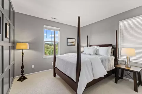 Bedroom - 2846 Roundstone Dr, Gilroy, CA 95020 photo 2 of 4