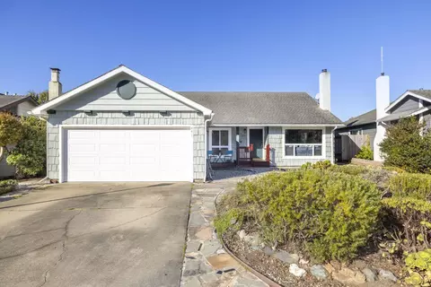 441 Bridgeport Dr, El Granada, CA 94018