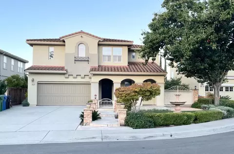 521 Topham Ct, Milpitas, CA 95035