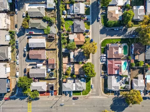 View/Area - 2114 Teakwood St, Vallejo, CA 94591 photo 9 of 12