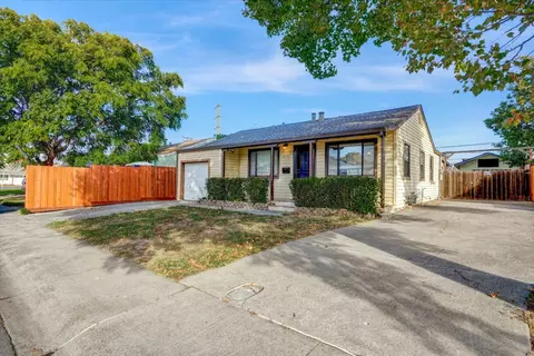 Exterior - 2114 Teakwood St, Vallejo, CA 94591 photo 2 of 7