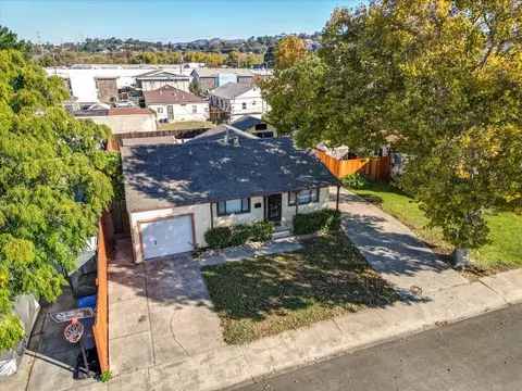 View/Area - 2114 Teakwood St, Vallejo, CA 94591 photo 2 of 12