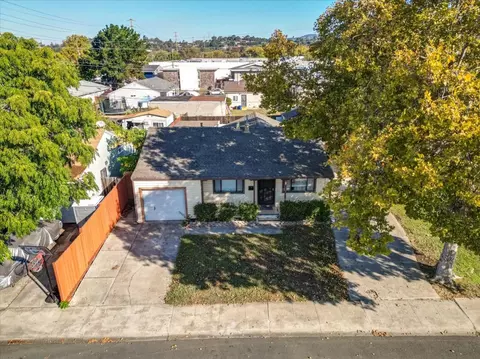 View/Area - 2114 Teakwood St, Vallejo, CA 94591 photo 3 of 12