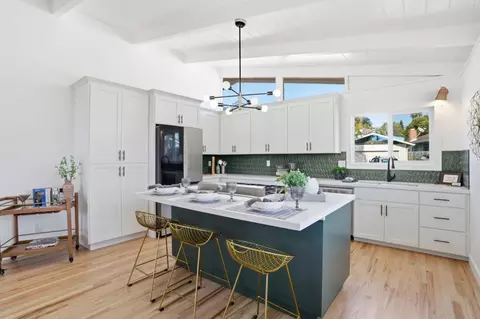 3233 Maplethorpe Ln, Soquel, CA 95073