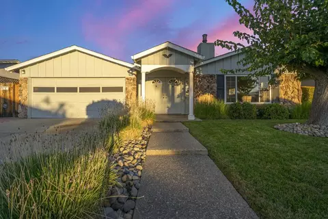 2476 Le Bain Dr, San Jose, CA 95130