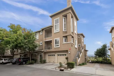 586 Marble Arch Ave, San Jose, CA 95136