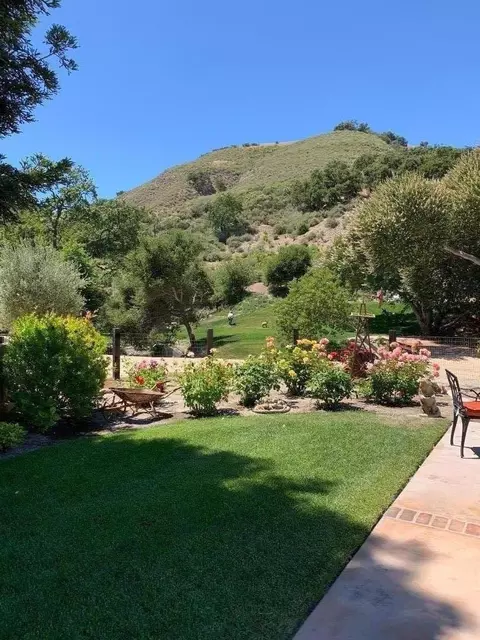 Exterior - 529 Corral De Tierra Rd, Salinas, CA 93908 photo 5 of 11