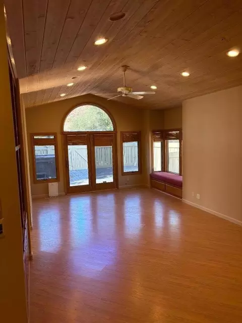 Living - 529 Corral De Tierra Rd, Salinas, CA 93908 photo 4 of 4