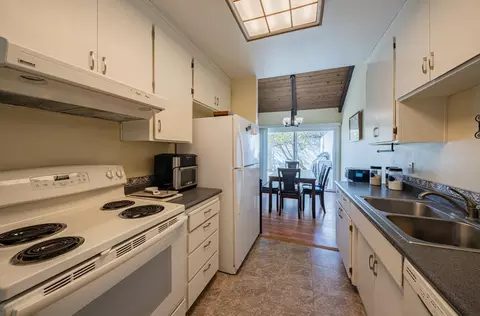 1139 Sherman Dr, Salinas, CA 93907 photo 13