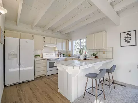 Kitchen - 538 Cuesta Dr, Aptos, CA 95003 photo 1 of 4
