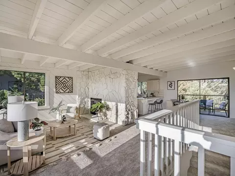Living - 538 Cuesta Dr, Aptos, CA 95003 photo 2 of 6