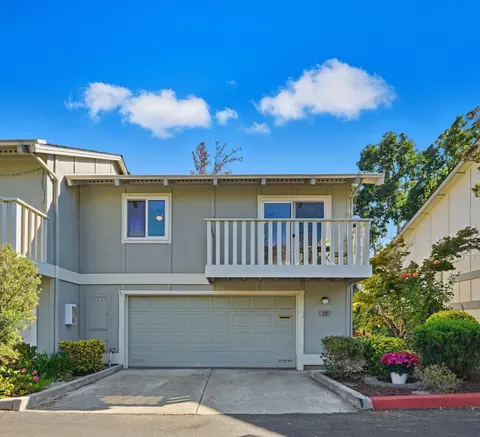10902 Northfield Sq, Cupertino, CA 95014