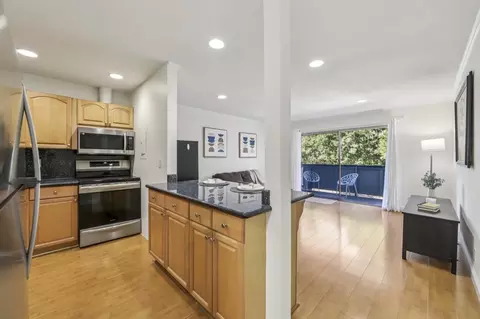 650 Alamo Ct 5, Mountain View, CA 94043