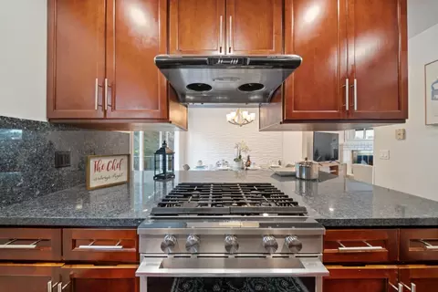 Kitchen - 1331 Aspen Dr, Pacifica, CA 94044 photo 5 of 7