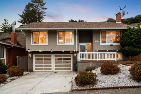 Exterior - 1331 Aspen Dr, Pacifica, CA 94044 photo 3 of 7