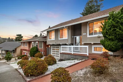 Exterior - 1331 Aspen Dr, Pacifica, CA 94044 photo 4 of 7