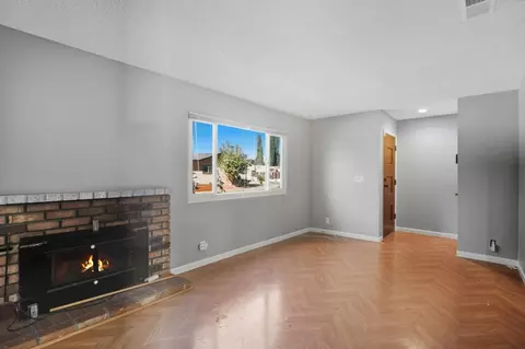 Living - 2386 Baltic Ct, Fairfield, CA 94533 photo 3 of 5