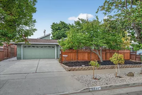 2544 Glenrio Dr, San Jose, CA 95121