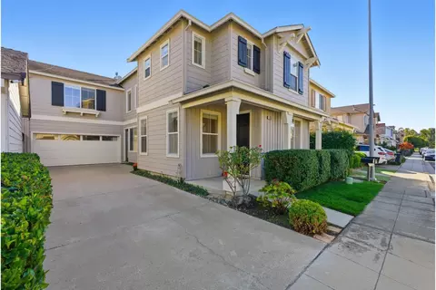 956 Mouton Cir, East Palo Alto, CA 94303