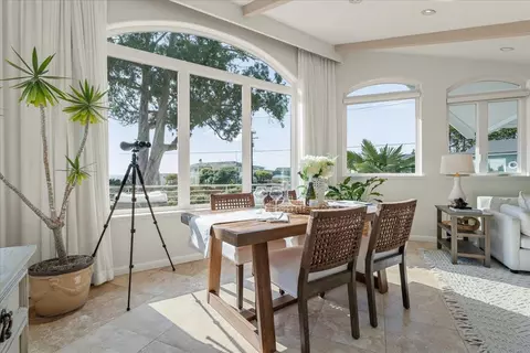 Dining - 433 Seaview Dr, Aptos, CA 95003 photo 2 of 3