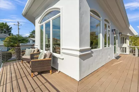 Exterior - 433 Seaview Dr, Aptos, CA 95003 photo 6 of 12