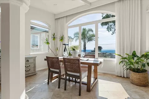 Dining - 433 Seaview Dr, Aptos, CA 95003 photo 1 of 3
