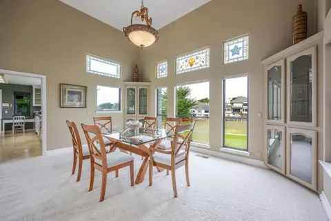 Dining - 15 Ashdown Pl, Half Moon Bay, CA 94019 photo 2 of 3