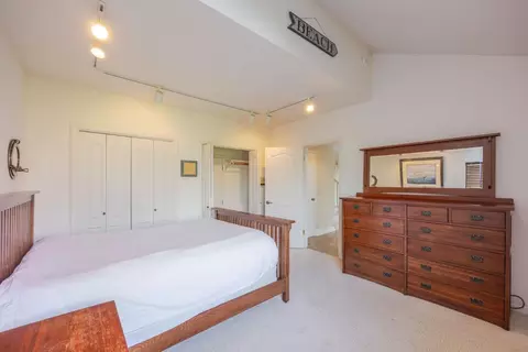 Bedroom - 15 Ashdown Pl, Half Moon Bay, CA 94019 photo 5 of 7