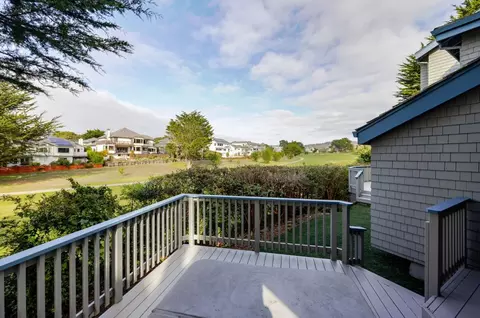 Exterior - 15 Ashdown Pl, Half Moon Bay, CA 94019 photo 8 of 9